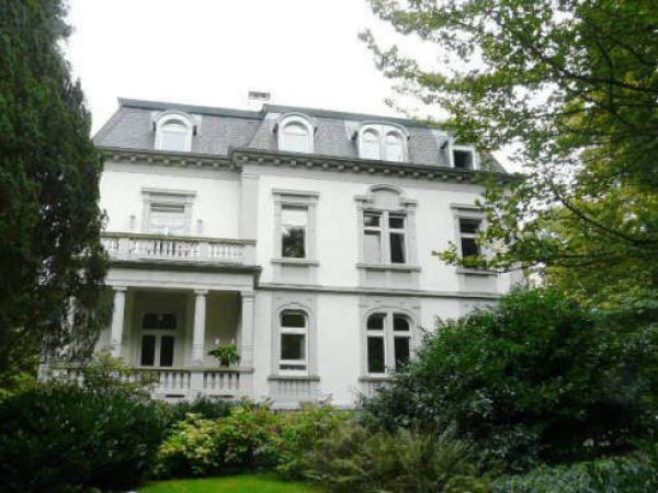 herrliche 2 Zi. Wohnung direkt an der  Lichtentaler Allee in Baden-Baden