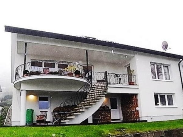 Attraktives Einfamilienhaus in schöner Halbhöhenlage in Ebersteinburg