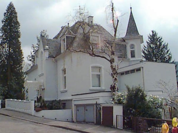Schöne Villa in exponierter Lage