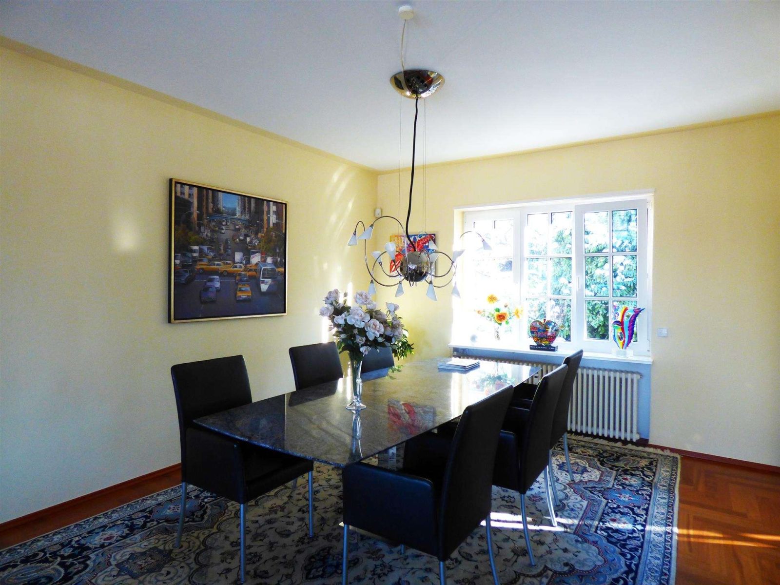 Exklusive Maisonette-Wohnung mit Traumblick in bevorzugter Lage — Esszimmer