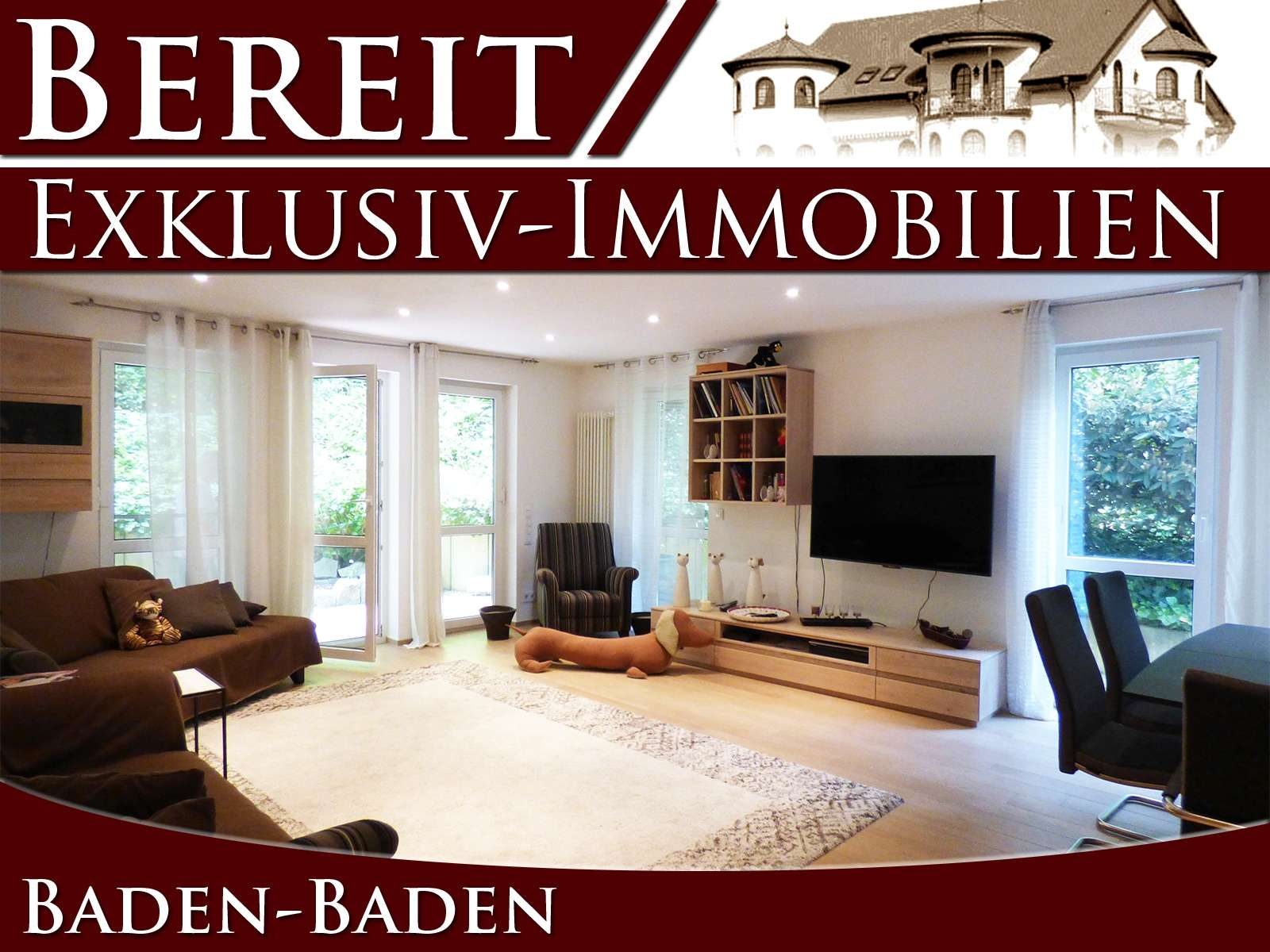 Neuwertige Eigentumswohnung mit Garten und TG — Wohnzimmer