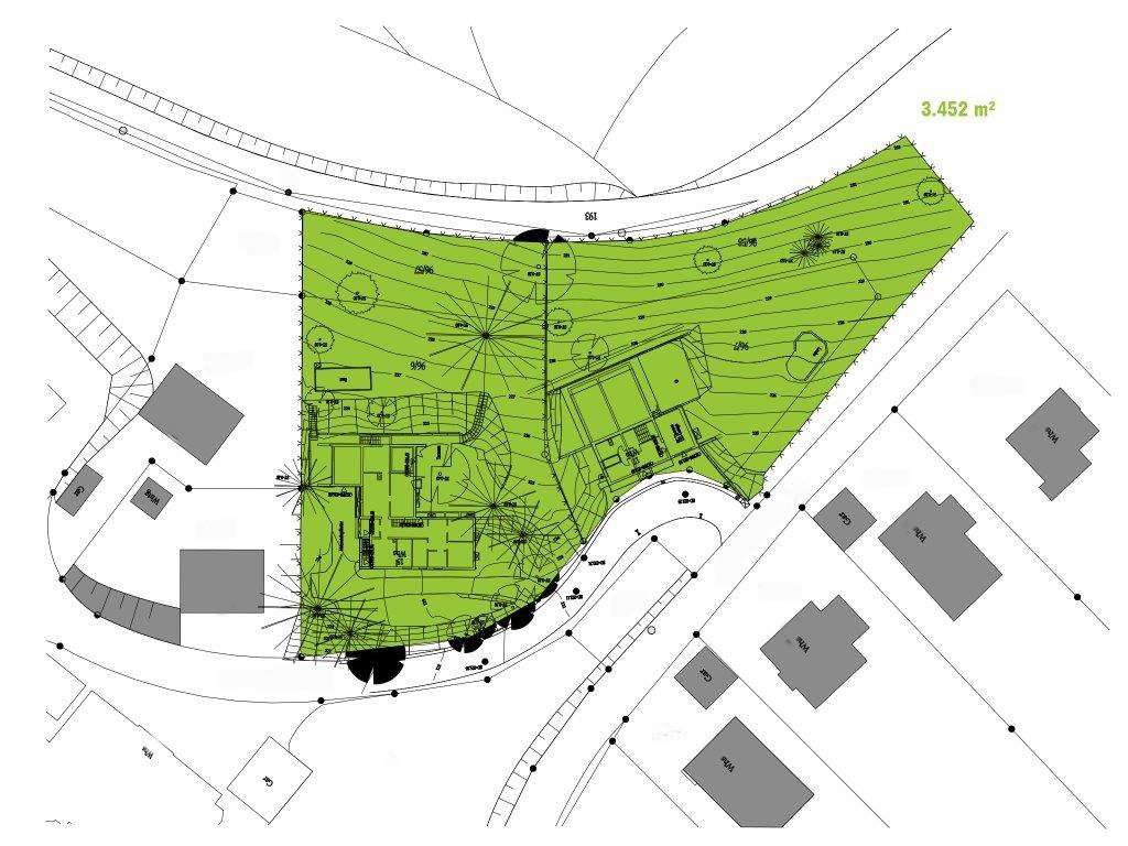 Rohbau in bester Lage — Lageplan