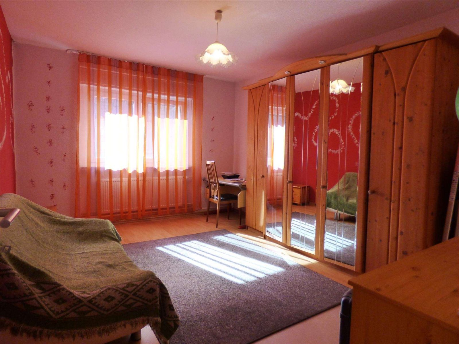 WGH im Zentrum/ Ideal für Gewerbetreibende geeignet — Schlafzimmer_Wg_1