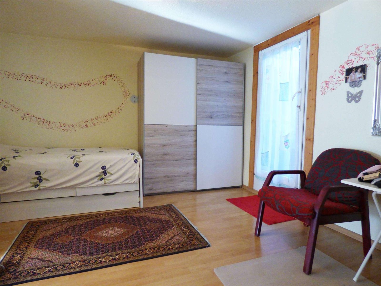 WGH im Zentrum/ Ideal für Gewerbetreibende geeignet — Kinderzimmer_Wg_1