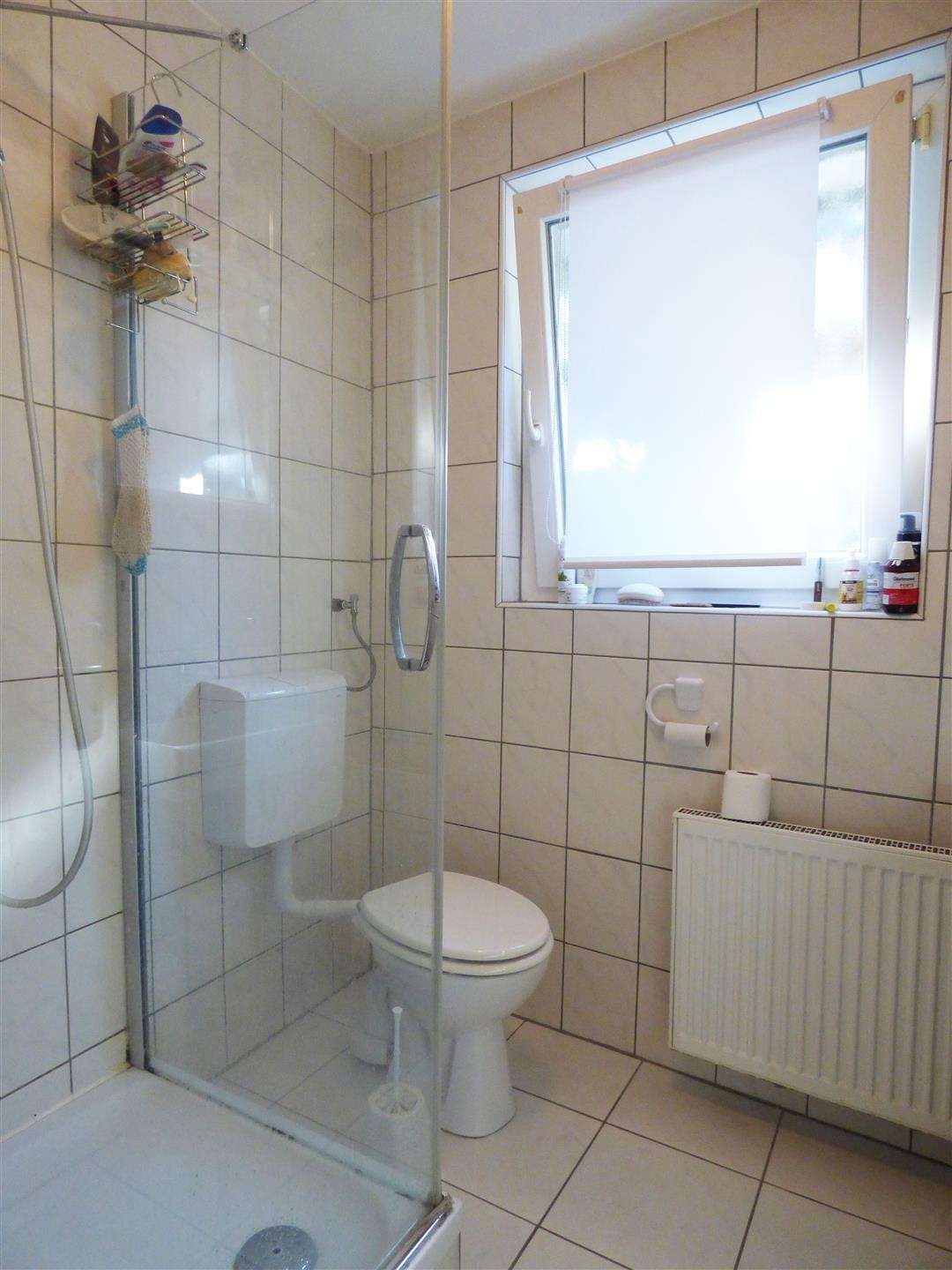 WGH im Zentrum/ Ideal für Gewerbetreibende geeignet — Tageslichtbad_Wg_2
