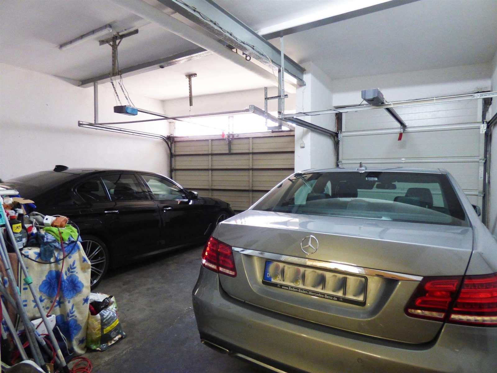 WGH im Zentrum/ Ideal für Gewerbetreibende geeignet — Doppelgarage