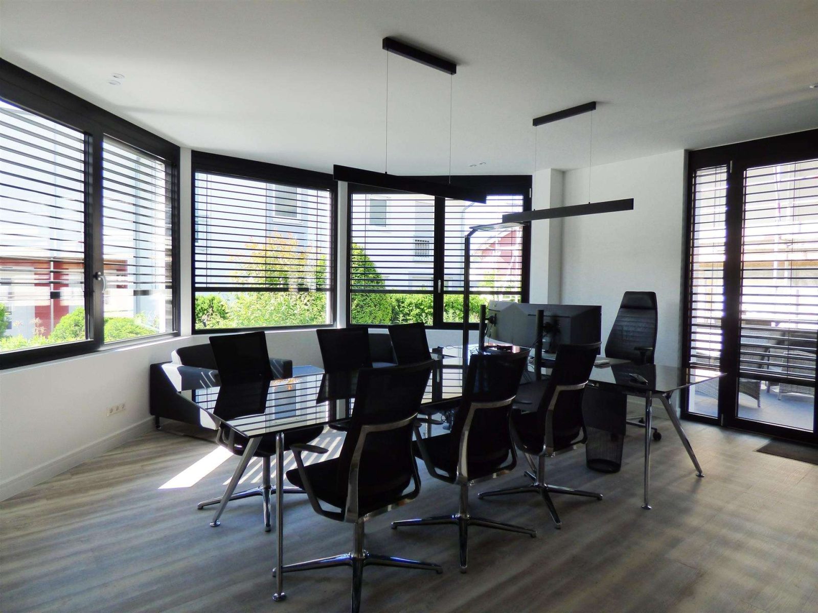 Moderne Büroetage in verkehrsgünstiger und zentraler Lage von Sinzheim — Büro